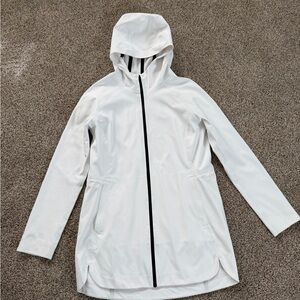 lululemon white fleece-lined jacket with black trim